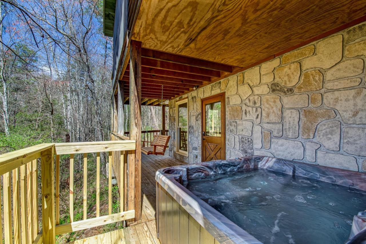 North Ridge Place Brand New Log Cabin With Hot Tub Great Location 세비어빌 외부 사진